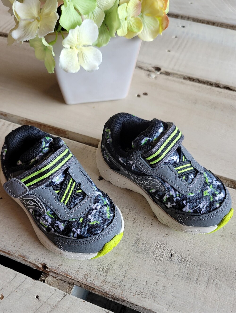 Saucony Toddler Sneakers in Gray and Neon Green